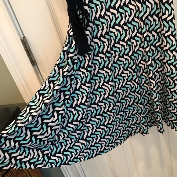 Monteau Dress - Picture 2 of 3